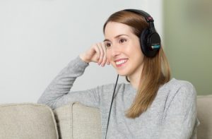 8 Awesome Reasons Why You Should Listen To Music Daily