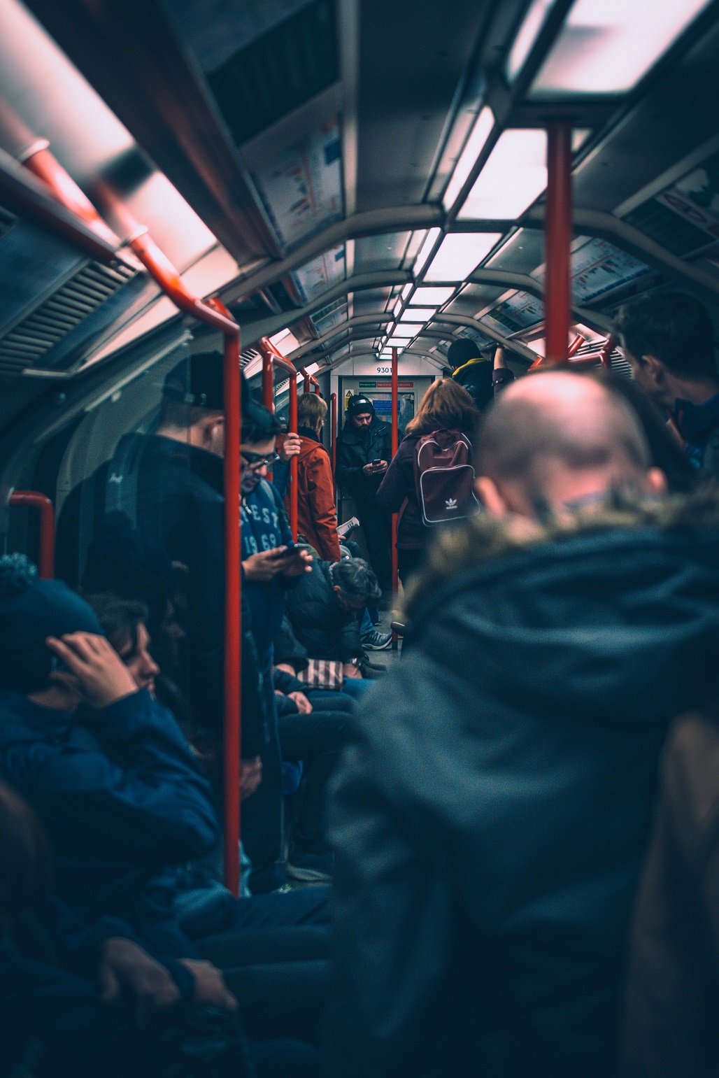 Playing Ambient Music for Commuting – Make Stressful Hours More Bearable